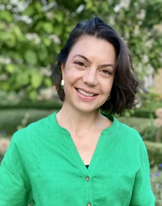Headshot of Sarah Mckenzie, psychosexual therapist